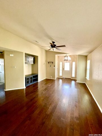 659 TOM KEMP DR, New Braunfels, TX 78130