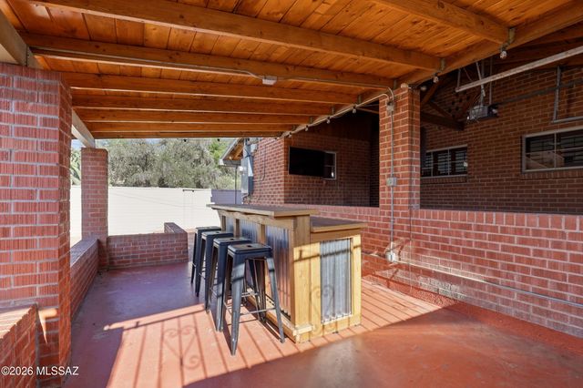 3001 E Elm Street, Tucson, AZ 85716