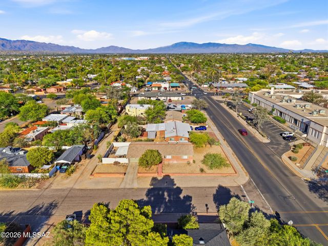 3001 E Elm Street, Tucson, AZ 85716