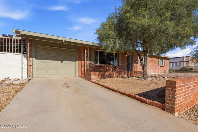 3001 E Elm Street, Tucson, AZ 85716