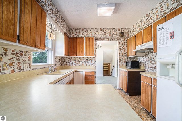 1503 Braemar Drive, Traverse City, MI 49686