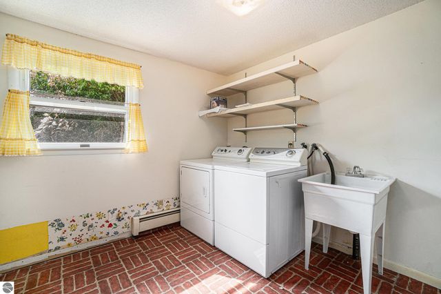 1503 Braemar Drive, Traverse City, MI 49686