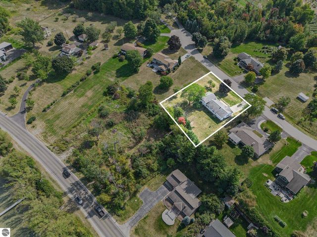 1503 Braemar Drive, Traverse City, MI 49686