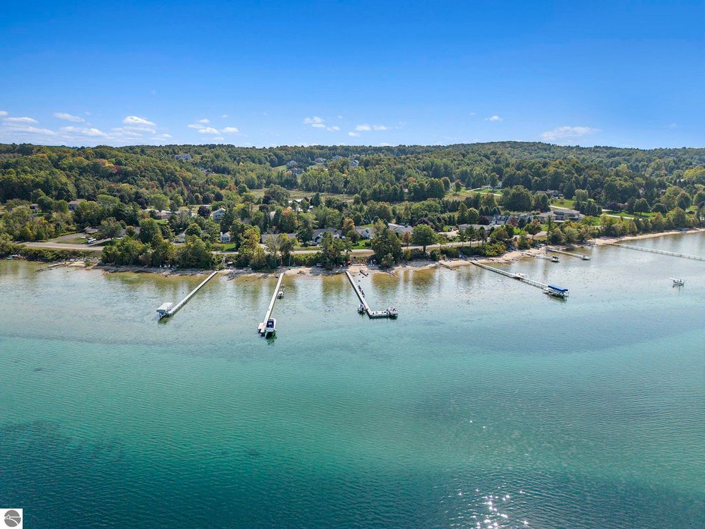 1503 Braemar Drive, Traverse City, MI 49686