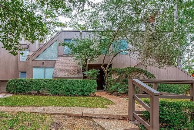 336 Litchfield Ln, Houston, TX 77024