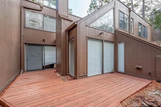 336 Litchfield Ln, Houston, TX 77024