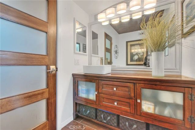 752 Violeta Drive, Palm Springs, CA 92262