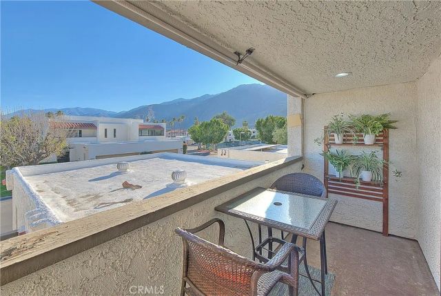 752 Violeta Drive, Palm Springs, CA 92262