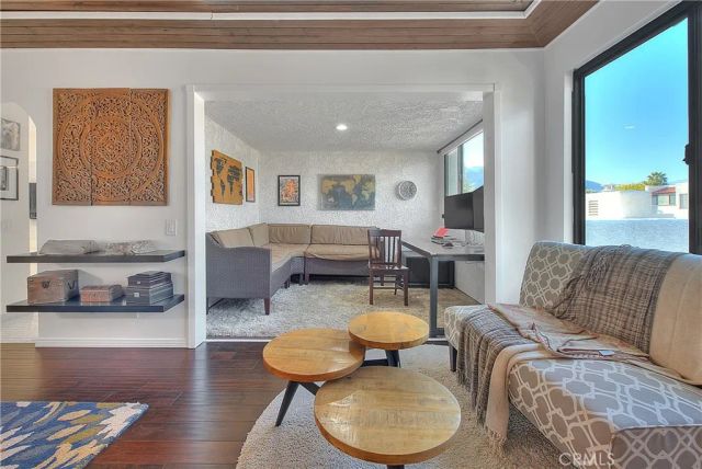 752 Violeta Drive, Palm Springs, CA 92262