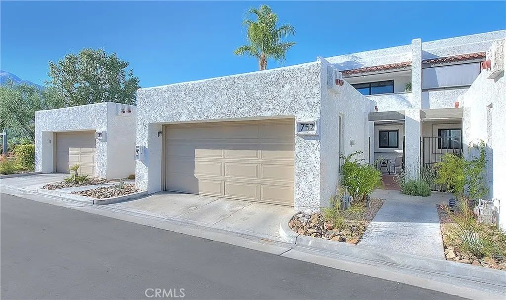 752 Violeta Drive, Palm Springs, CA 92262