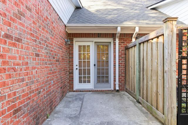 1600 Sturdivant Drive Apt 28, Wilmington, NC 28403