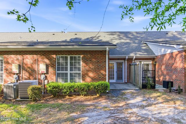 1600 Sturdivant Drive Apt 28, Wilmington, NC 28403