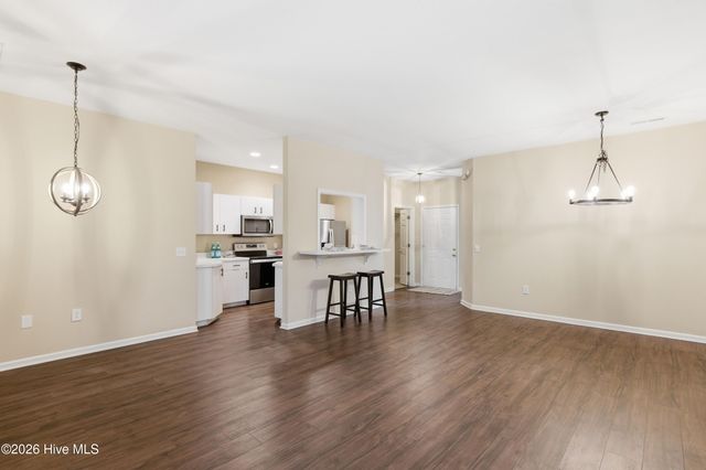 1600 Sturdivant Drive Apt 28, Wilmington, NC 28403