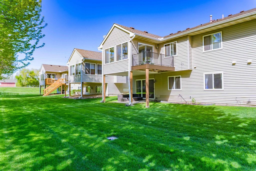 1020 Primrose Lane, Waconia, MN 55387 — photo 3