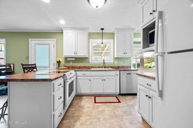 530 Oakhurst Drive, Hernando, MS 38632