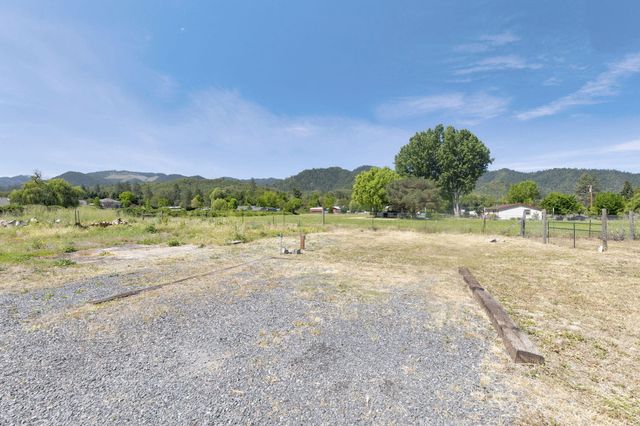95 Champlin Lane, Gold Hill, OR 97525