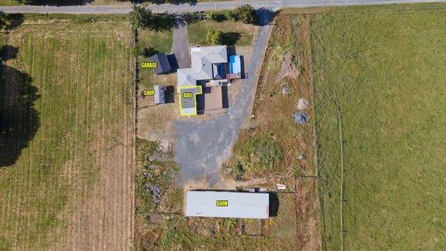95 Champlin Lane, Gold Hill, OR 97525