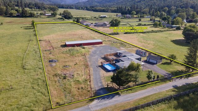 95 Champlin Lane, Gold Hill, OR 97525