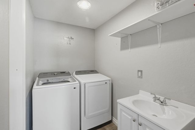 95 Champlin Lane, Gold Hill, OR 97525