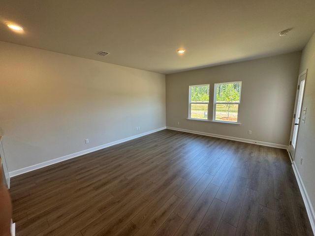 1060 Dusk Drive, Summerville, SC 29486