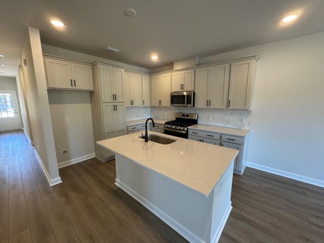 1060 Dusk Drive, Summerville, SC 29486