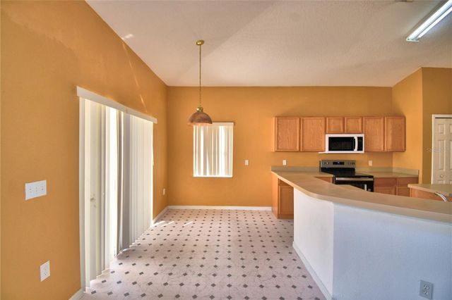 439 CHURCHHILL CT, Poinciana, FL 34759