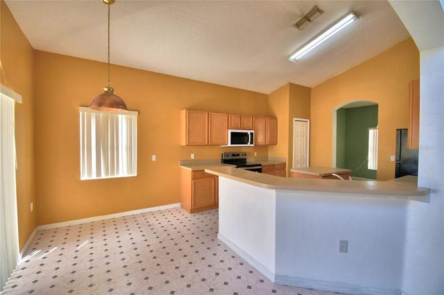 439 CHURCHHILL CT, Poinciana, FL 34759