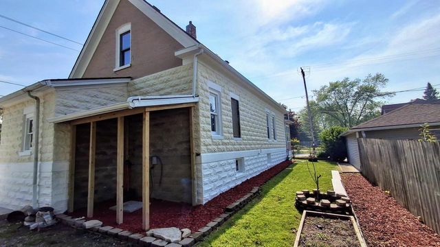 1607 13th AVENUE, South Milwaukee, WI 53172