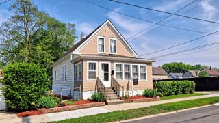 1607 13th AVENUE, South Milwaukee, WI 53172