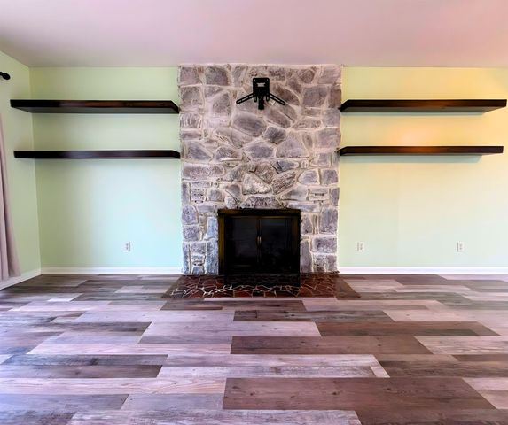 15 Setting Sun Trace, Cherokee Village, AR 72529