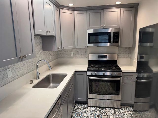 262 Park Avenue C, Long Beach, CA 90803