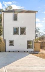 8330 Parker Road A-B, Houston, TX 77078