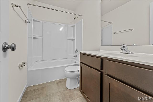 204 Stone View Court, Fenton, MO 63026