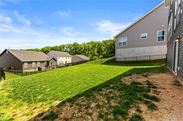 204 Stone View Court, Fenton, MO 63026