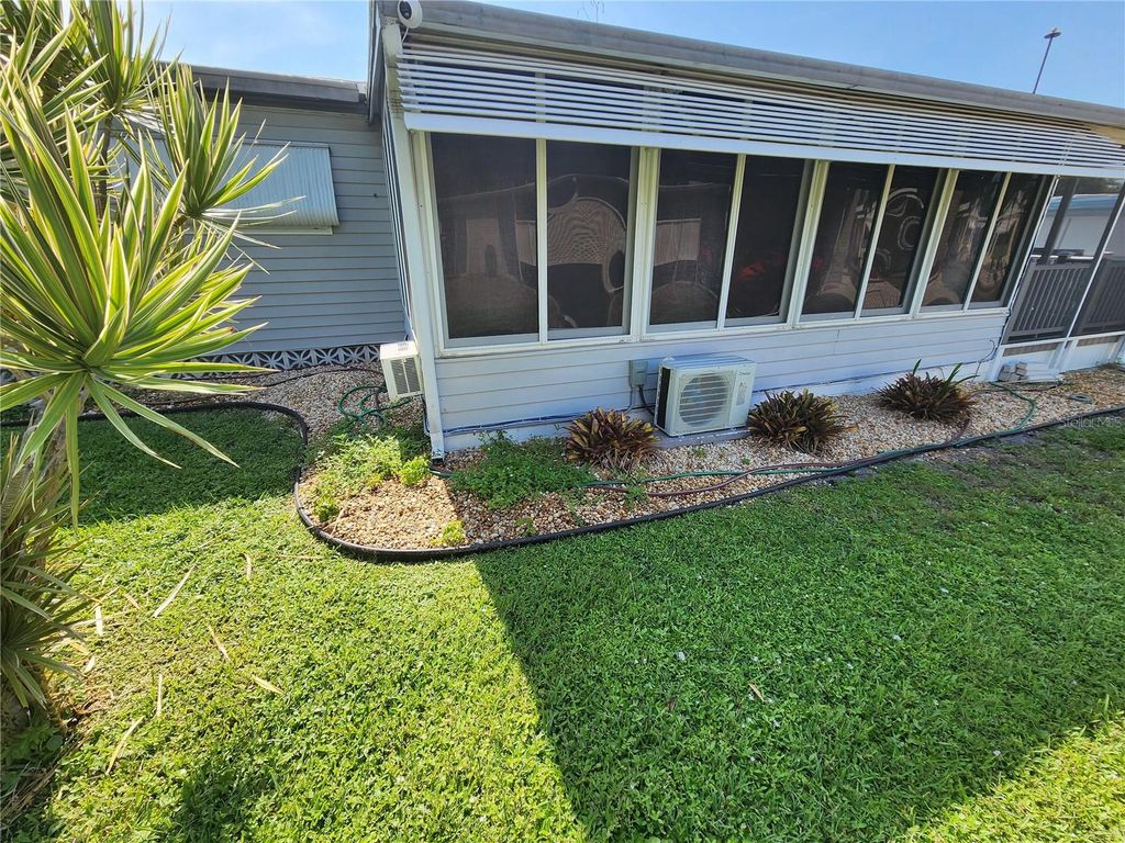 Image 30 of property listing at 808 53RD AVENUE E 110, Bradenton, FL 34203