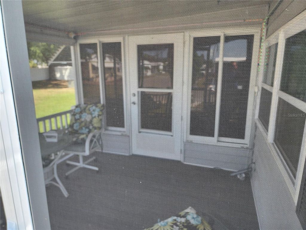 Image 33 of property listing at 808 53RD AVENUE E 110, Bradenton, FL 34203