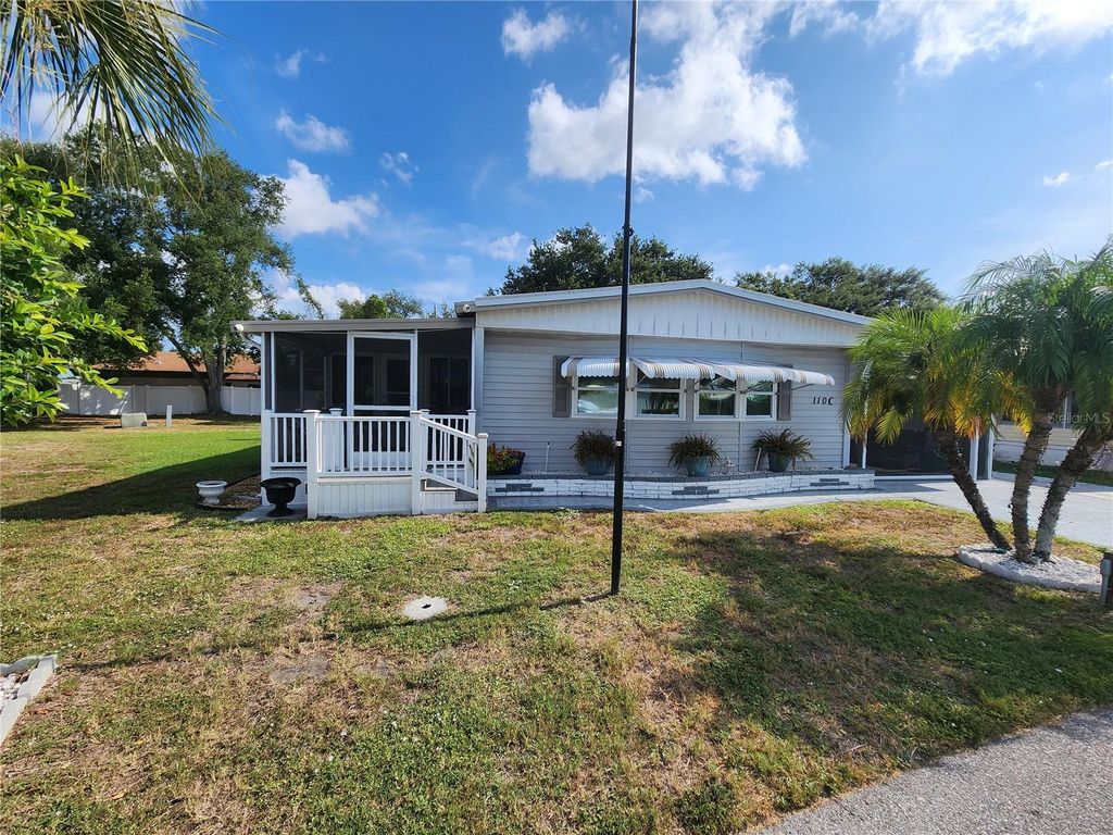 Image 34 of property listing at 808 53RD AVENUE E 110, Bradenton, FL 34203