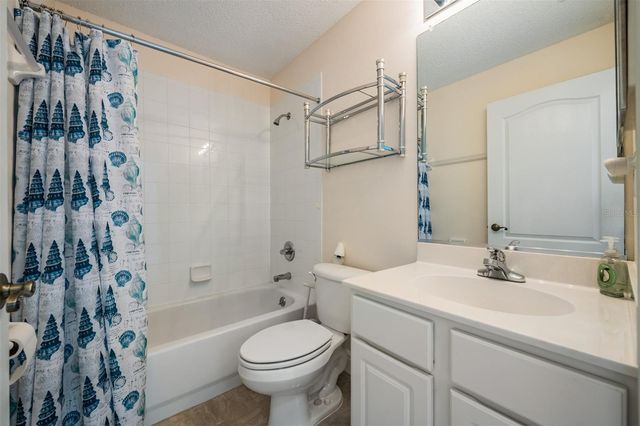 1230 CORINTH GREENS DRIVE 2, Sun City Center, FL 33573