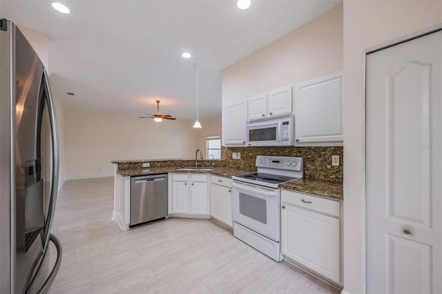 1230 CORINTH GREENS DRIVE 2, Sun City Center, FL 33573