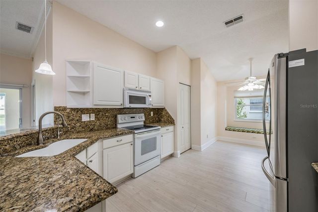 1230 CORINTH GREENS DRIVE 2, Sun City Center, FL 33573