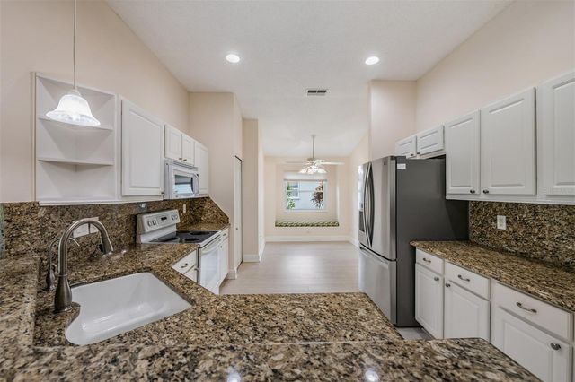 1230 CORINTH GREENS DRIVE 2, Sun City Center, FL 33573