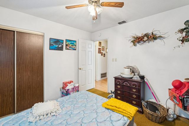 5725 Mangrove Ct, Orangevale, CA 95662