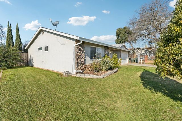 5725 Mangrove Ct, Orangevale, CA 95662