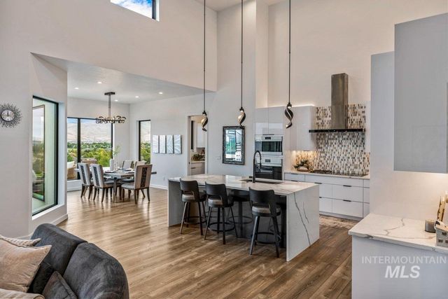 3492 E Heartleaf Dr, Boise, ID 83716