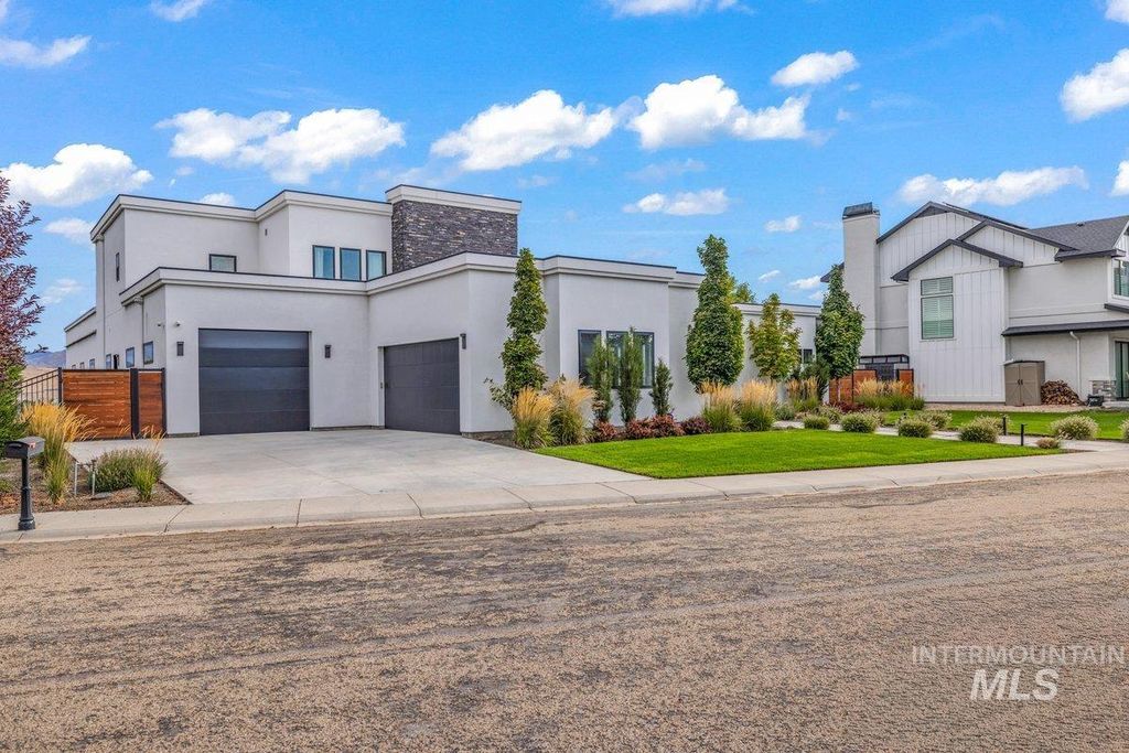 3492 E Heartleaf Dr, Boise, ID 83716 photo 4