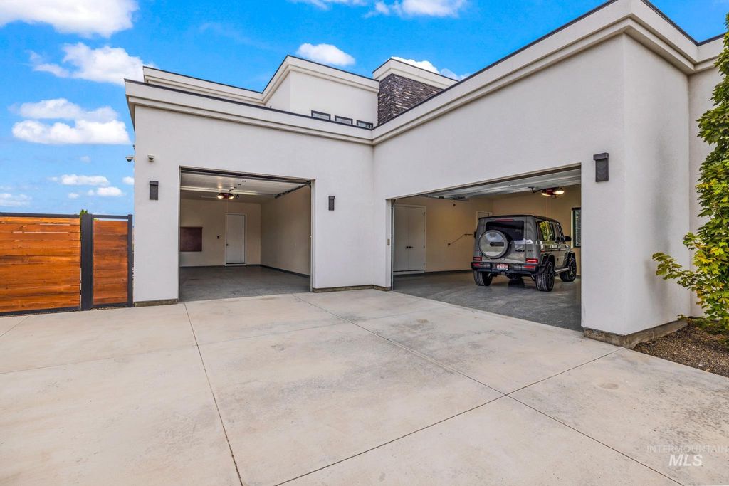 3492 E Heartleaf Dr, Boise, ID 83716 photo 5