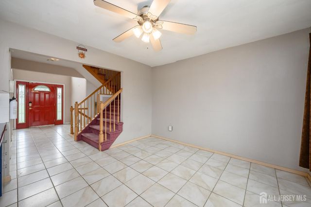 3 Charles Court, Edison, NJ 08820