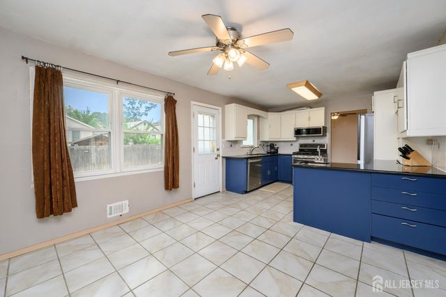 3 Charles Court, Edison, NJ 08820