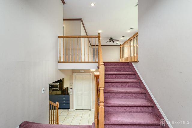 3 Charles Court, Edison, NJ 08820