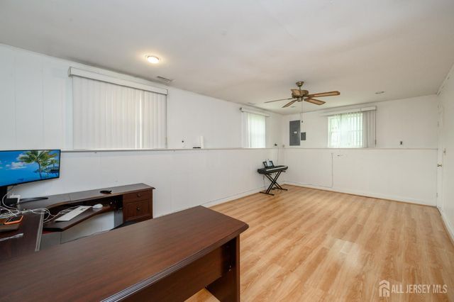 3 Charles Court, Edison, NJ 08820